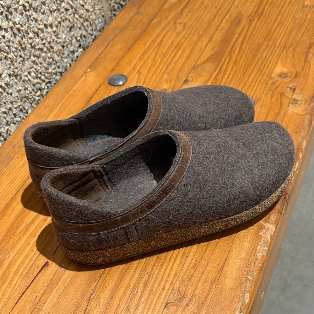 Haflinger Wool Cozy Felt Slip-On Clogs in Dark Brown size: 40 or 9.5